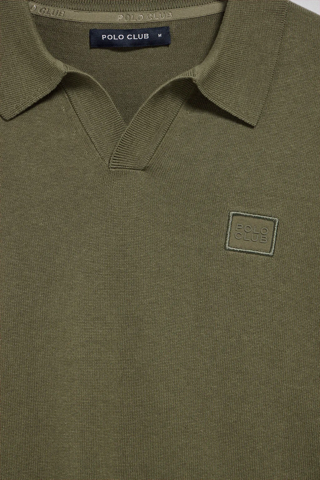 Jersey verde militar Martin de cuello polo y pico con detalle Polo Club