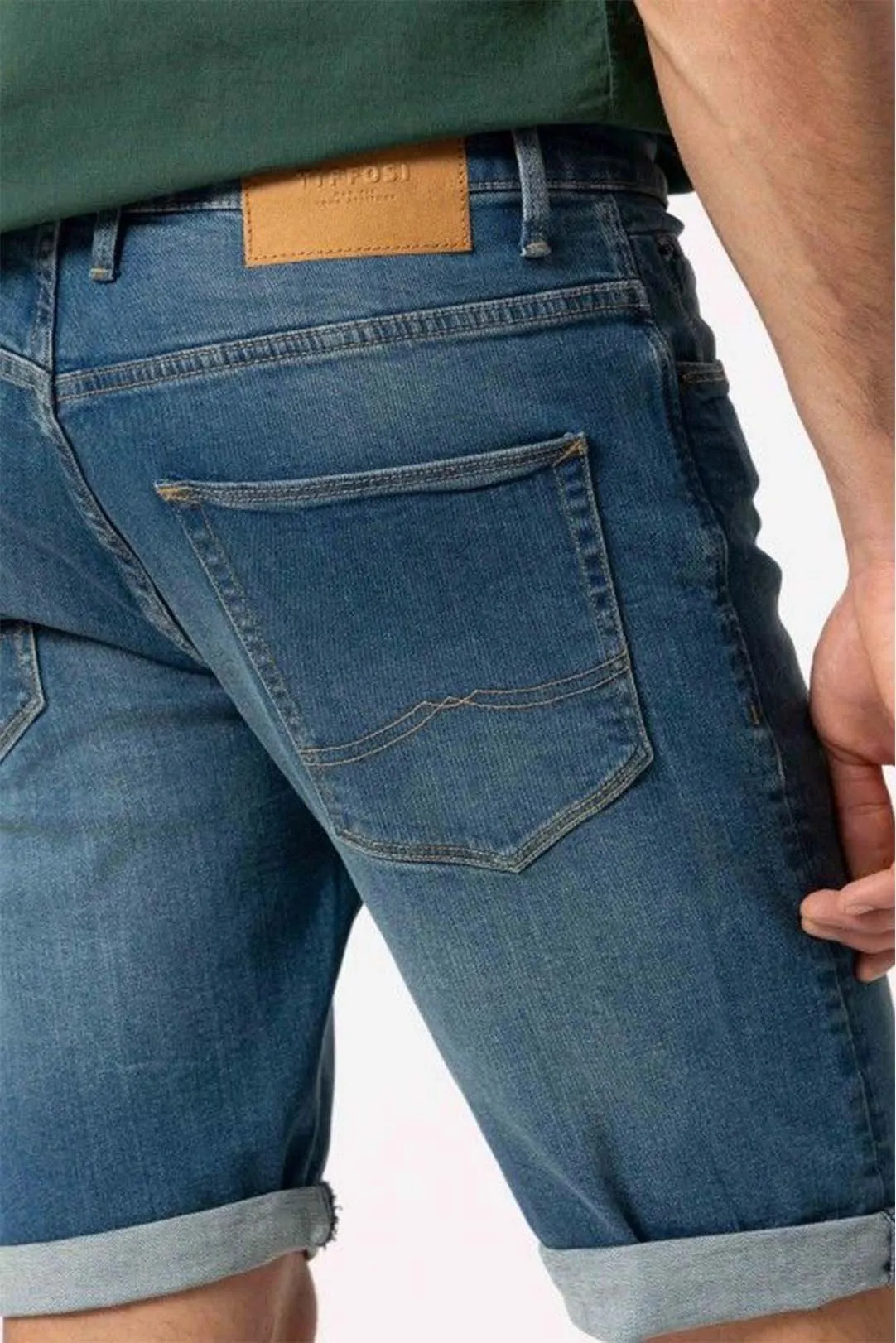 PANTALÓN CORTO SLIM VAQUERO