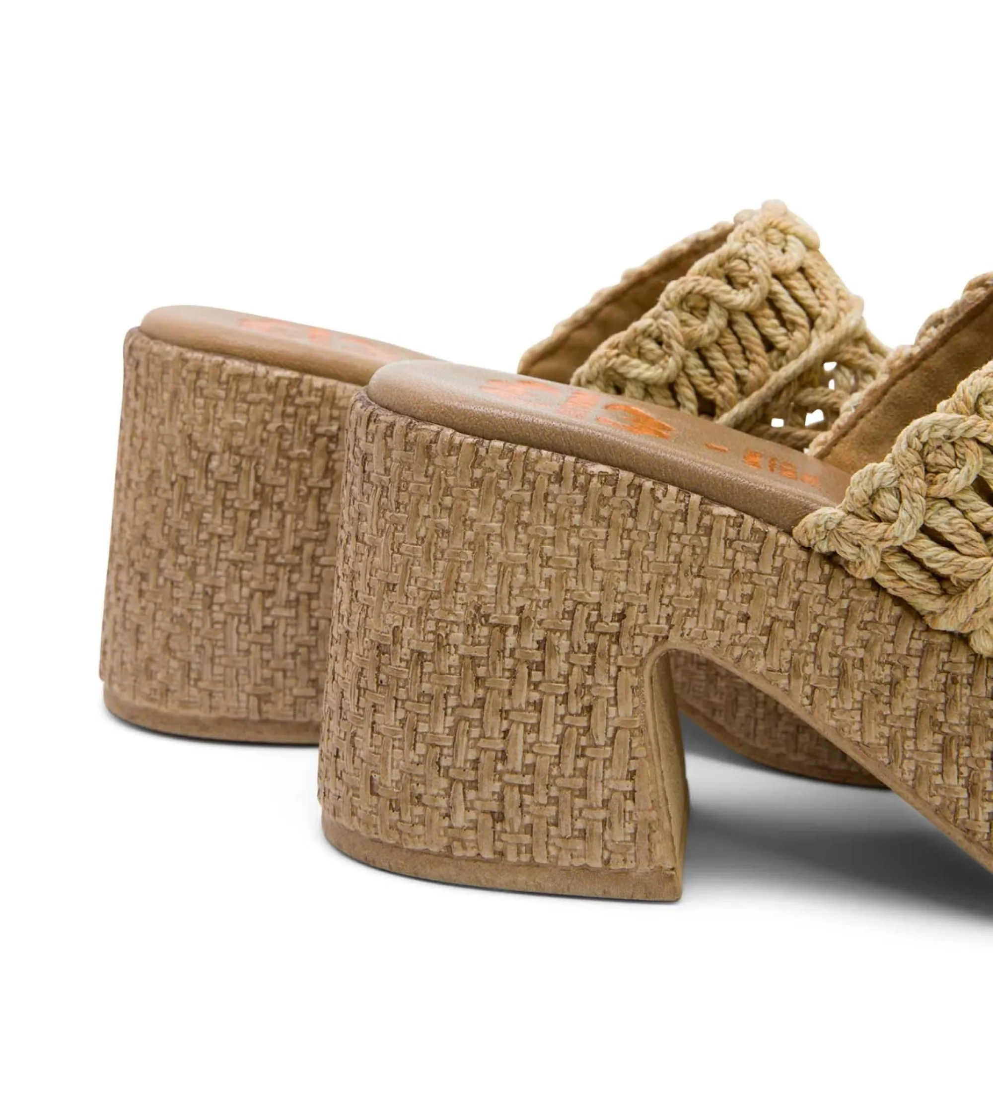 Sandalias de Piel Judith beige -Altura tacón 8cm-