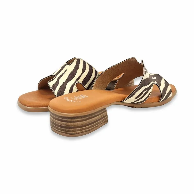 Sandalias Tacón Bajo Tipo Chancla Mujer Animal Print Plantilla De Piel Y Gel 321 Camel, de Jarpex